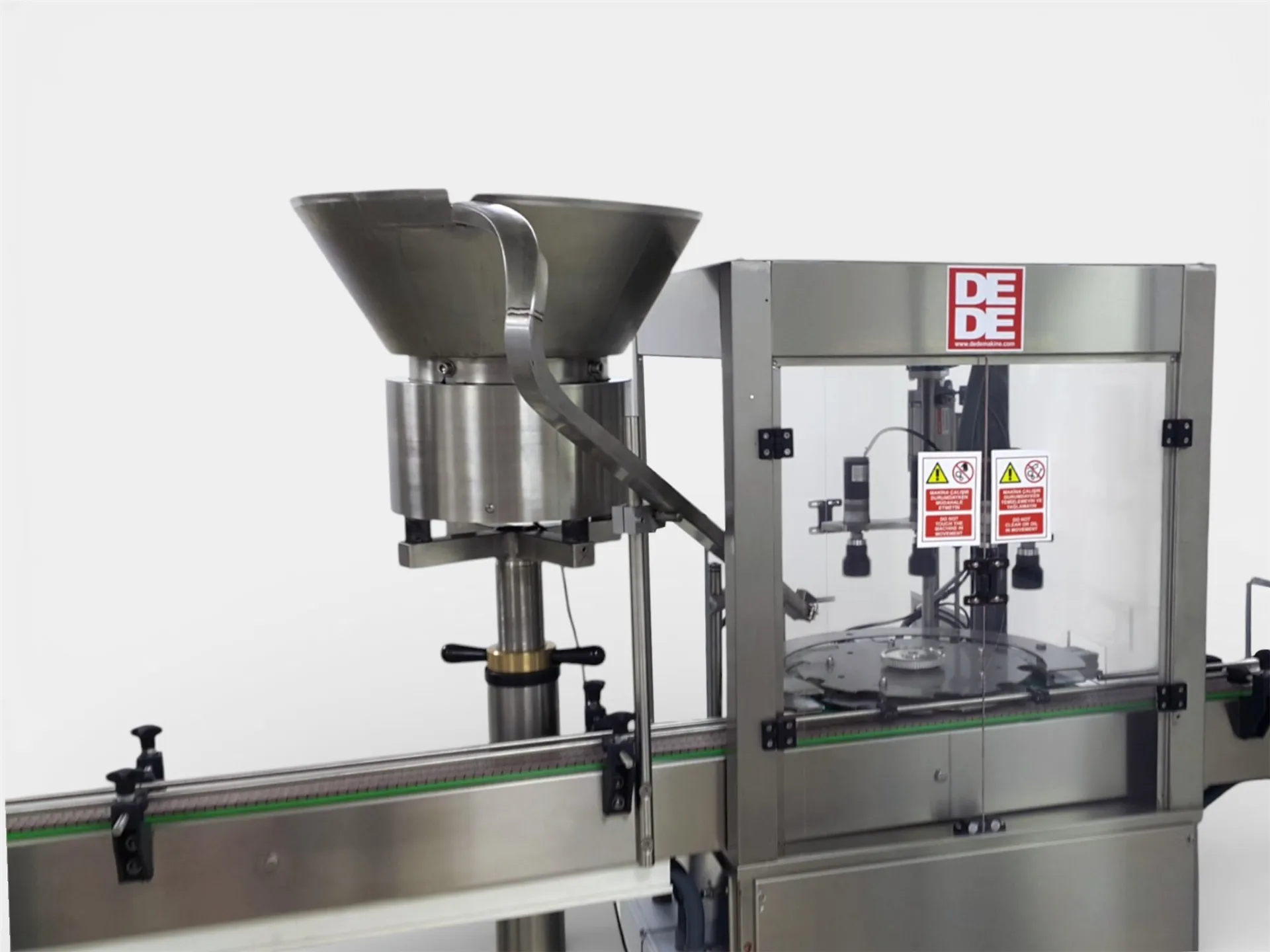 Kapak Besleme Makinesi ile Kesintisiz Üretim